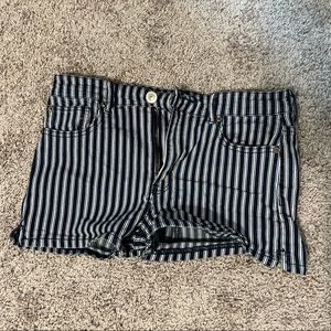 American Eagle High-rise Shorty Size 10 Shorts